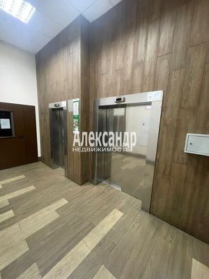 Продам двухкомнатную (2-комн.) квартиру, Петровский б-р, 11к1, Мурино п