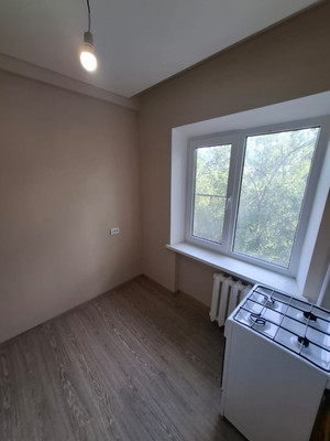 Продам трехкомнатную (3-комн.) квартиру, Коммунистический пр-кт, 23, Ростов-на-Дону г