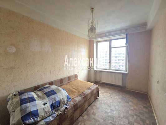 Продам комнату в 2-комн. квартире, Апрельская ул, 6к1, Санкт-Петербург г