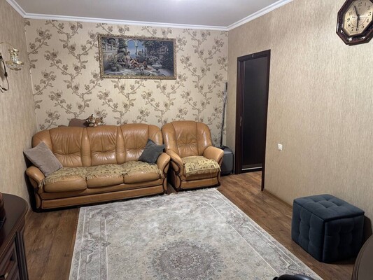 Продам двухкомнатную (2-комн.) квартиру, Сумской проезд, 12к3, Москва г