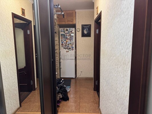 Продам двухкомнатную (2-комн.) квартиру, Сумской проезд, 12к3, Москва г