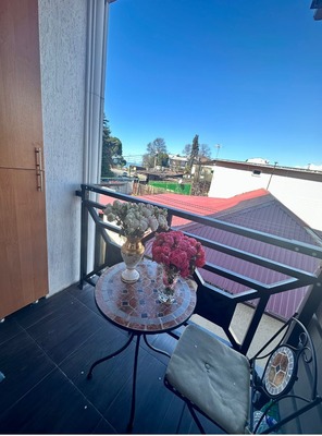 Продам однокомнатную (1-комн.) квартиру, Виноградная ул, 116кА, Беранда с