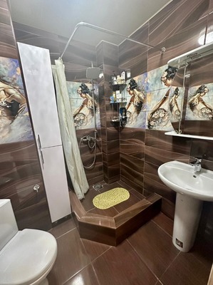 Продам однокомнатную (1-комн.) квартиру, Виноградная ул, 116кА, Беранда с