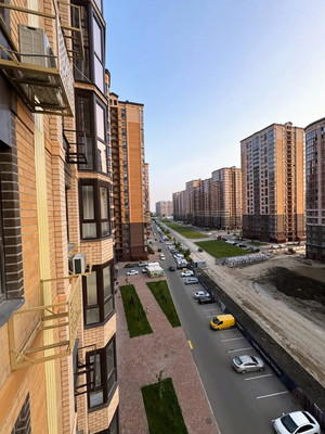 Продам трехкомнатную (3-комн.) квартиру, им. Григория Булгакова ул, 16, Краснодар г