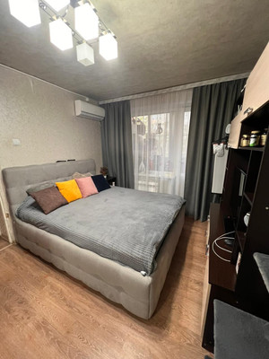 Продам однокомнатную (1-комн.) квартиру, Космонавтов пр-кт, 8к2, Ростов-на-Дону г