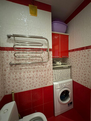 Продам двухкомнатную (2-комн.) квартиру, Молодогвардейская (Хостинский р-н) ул, 2/30, Сочи г