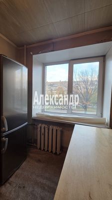 Продам двухкомнатную (2-комн.) квартиру, Новоизмайловский пр-кт, 3, Санкт-Петербург г