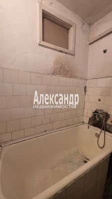 Продам двухкомнатную (2-комн.) квартиру, Новоизмайловский пр-кт, 3, Санкт-Петербург г