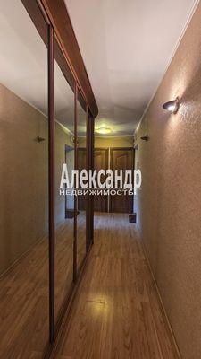 Продам двухкомнатную (2-комн.) квартиру, Новоизмайловский пр-кт, 3, Санкт-Петербург г