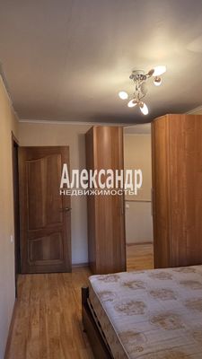 Продам двухкомнатную (2-комн.) квартиру, Новоизмайловский пр-кт, 3, Санкт-Петербург г