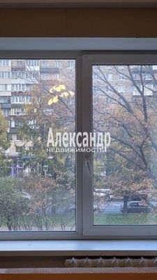 Продам двухкомнатную (2-комн.) квартиру, Новоизмайловский пр-кт, 3, Санкт-Петербург г