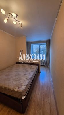 Продам двухкомнатную (2-комн.) квартиру, Новоизмайловский пр-кт, 3, Санкт-Петербург г