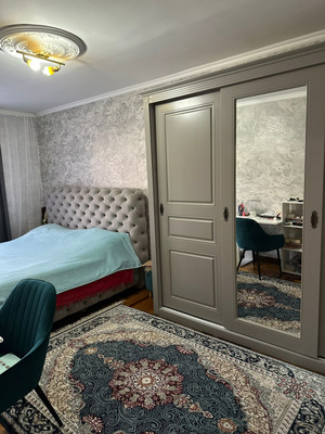 Продам трехкомнатную (3-комн.) квартиру, Тырныаузский проезд, 3, Нальчик г