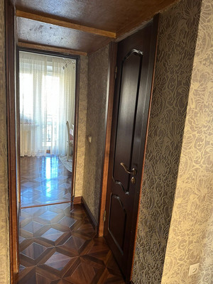 Продам трехкомнатную (3-комн.) квартиру, Тырныаузский проезд, 3, Нальчик г