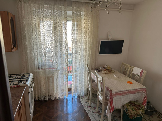 Продам трехкомнатную (3-комн.) квартиру, Тырныаузский проезд, 3, Нальчик г