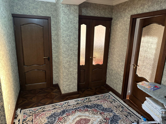 Продам трехкомнатную (3-комн.) квартиру, Тырныаузский проезд, 3, Нальчик г