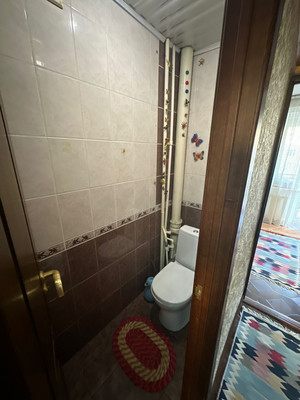 Продам трехкомнатную (3-комн.) квартиру, Тырныаузский проезд, 3, Нальчик г