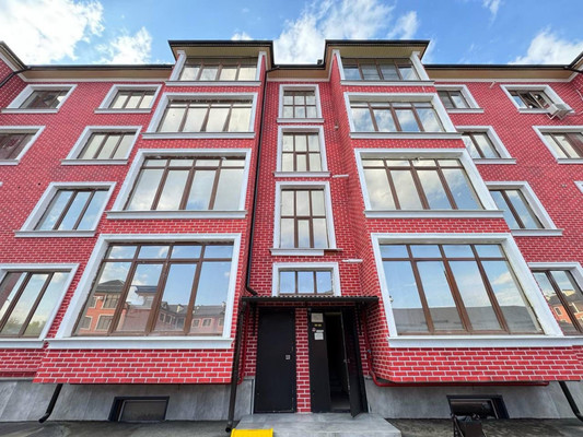 Продам двухкомнатную (2-комн.) квартиру, Шогенова ул, 79, Нальчик г