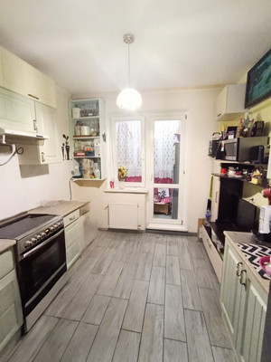 Продам однокомнатную (1-комн.) квартиру, Текстильная ул, 10, Володарского п