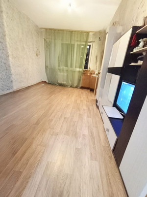 Продам однокомнатную (1-комн.) квартиру, Текстильная ул, 10, Володарского п