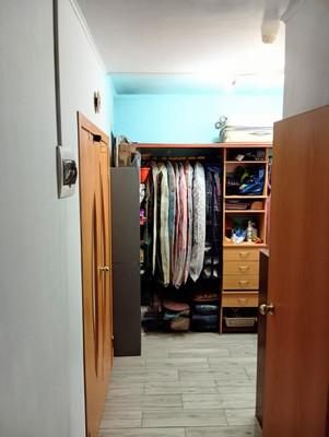 Продам однокомнатную (1-комн.) квартиру, Текстильная ул, 10, Володарского п