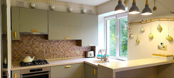 Продам двухкомнатную (2-комн.) квартиру, Г.Димитрова ул, 10, Калининград г