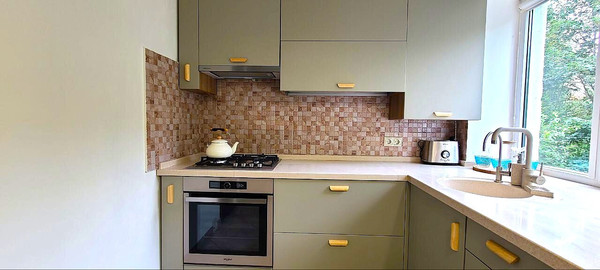 Продам двухкомнатную (2-комн.) квартиру, Г.Димитрова ул, 10, Калининград г