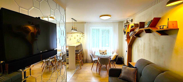 Продам двухкомнатную (2-комн.) квартиру, Г.Димитрова ул, 10, Калининград г