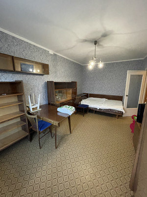 Продам двухкомнатную (2-комн.) квартиру, 1 Конной Армии ул, 74, Симферополь г