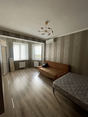 Продам однокомнатную (1-комн.) квартиру, Донская ул, 49, Симферополь г