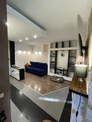 Продам двухкомнатную (2-комн.) квартиру, Ростовская ул, 17, Симферополь г