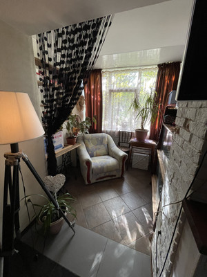 Продам двухкомнатную (2-комн.) квартиру, Ростовская ул, 17, Симферополь г