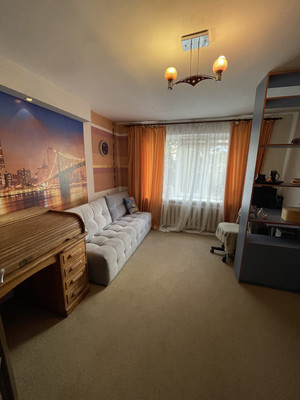 Продам двухкомнатную (2-комн.) квартиру, Ростовская ул, 17, Симферополь г