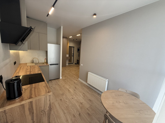 Продам двухкомнатную (2-комн.) квартиру, Привокзальная пл, 3/1, Ростов-на-Дону г