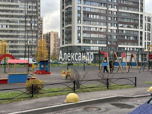 Продам однокомнатную (1-комн.) квартиру, Авиаторов Балтики пр-кт, 5, Мурино п