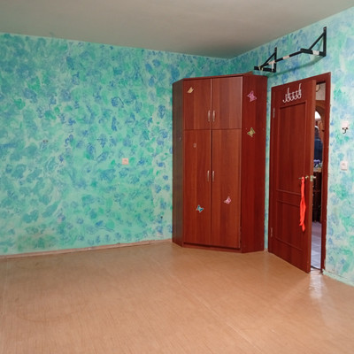 Продам трехкомнатную (3-комн.) квартиру, Стародеревенская ул, 20к2, Санкт-Петербург г