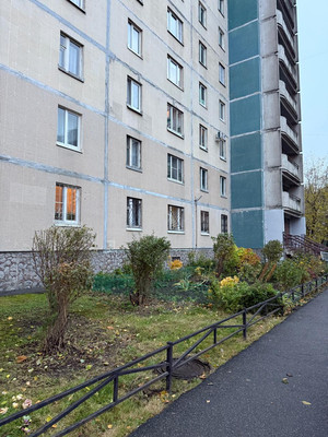 Продам трехкомнатную (3-комн.) квартиру, Стародеревенская ул, 20к2, Санкт-Петербург г