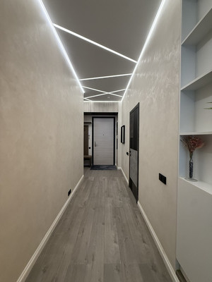 Продам трехкомнатную (3-комн.) квартиру, Братьев Весниных б-р, 2, Москва г