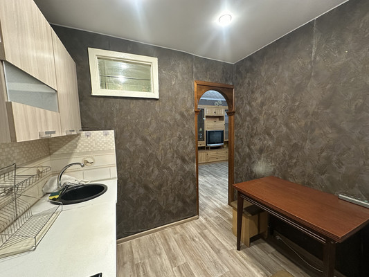 Продам однокомнатную (1-комн.) квартиру, Новаторов ул, 24-г, Иркутск г