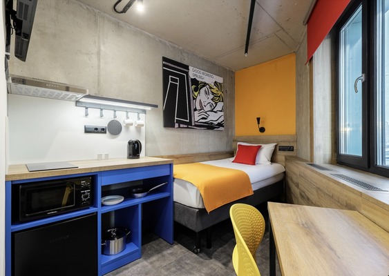 Сдам однокомнатную (1-комн.) квартиру, Орджоникидзе ул, 44Ак1, Санкт-Петербург г