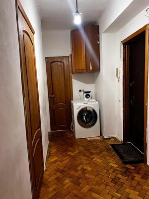 Продам двухкомнатную (2-комн.) квартиру, Университетский пр-кт, 23 к 3, Москва г