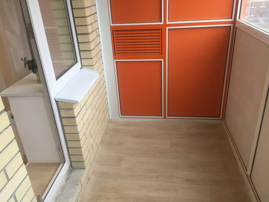 Продам однокомнатную (1-комн.) квартиру, Воронцовский б-р, 9к2, Бугры п