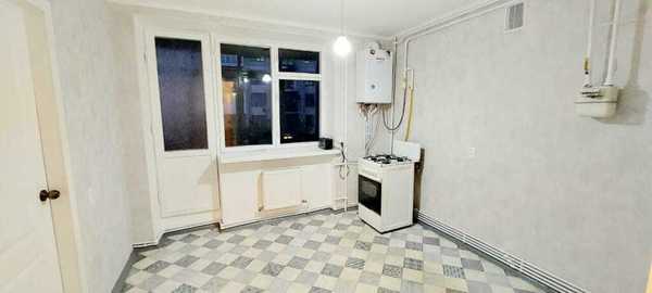 Продам двухкомнатную (2-комн.) квартиру, Стадионная ул, 19А, Мирное с