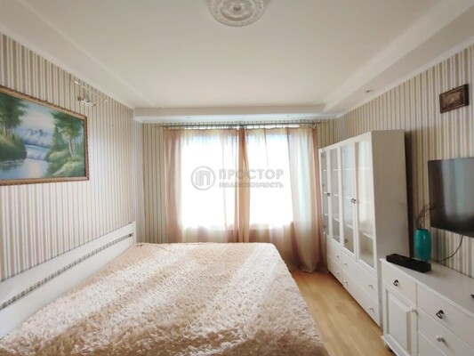 Продам двухкомнатную (2-комн.) квартиру, Неманский проезд, 3, Москва г