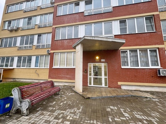 Продам двухкомнатную (2-комн.) квартиру, Малая Истра мкр, 21, Высоково д