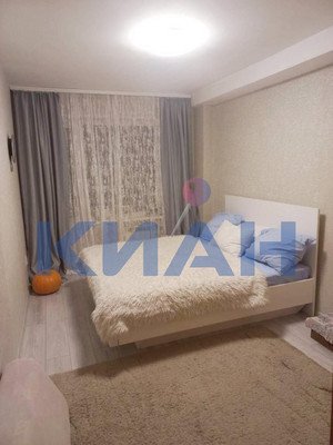 Продам трехкомнатную (3-комн.) квартиру, Королева ул, 8а, Красноярск г