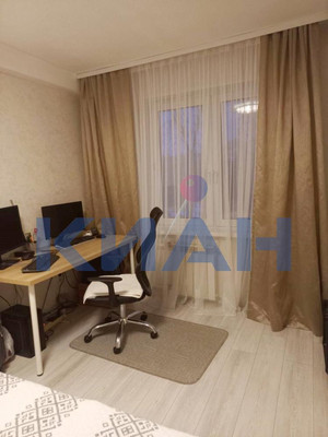 Продам трехкомнатную (3-комн.) квартиру, Королева ул, 8а, Красноярск г