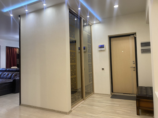 Продам трехкомнатную (3-комн.) квартиру, Лермонтова ул, 341/6, Иркутск г