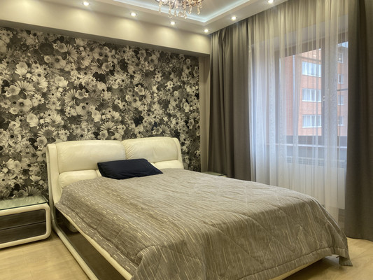 Продам трехкомнатную (3-комн.) квартиру, Лермонтова ул, 341/6, Иркутск г