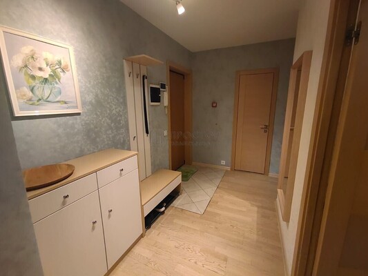 Продам двухкомнатную (2-комн.) квартиру, Славянский б-р, 9к5, Москва г